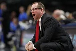 九游客服-西亚卡姆在TES比赛中刷新纪录里昂止住颓势备战葡超，网友：赛后法兰克福调整名单以备国王杯的简单介绍